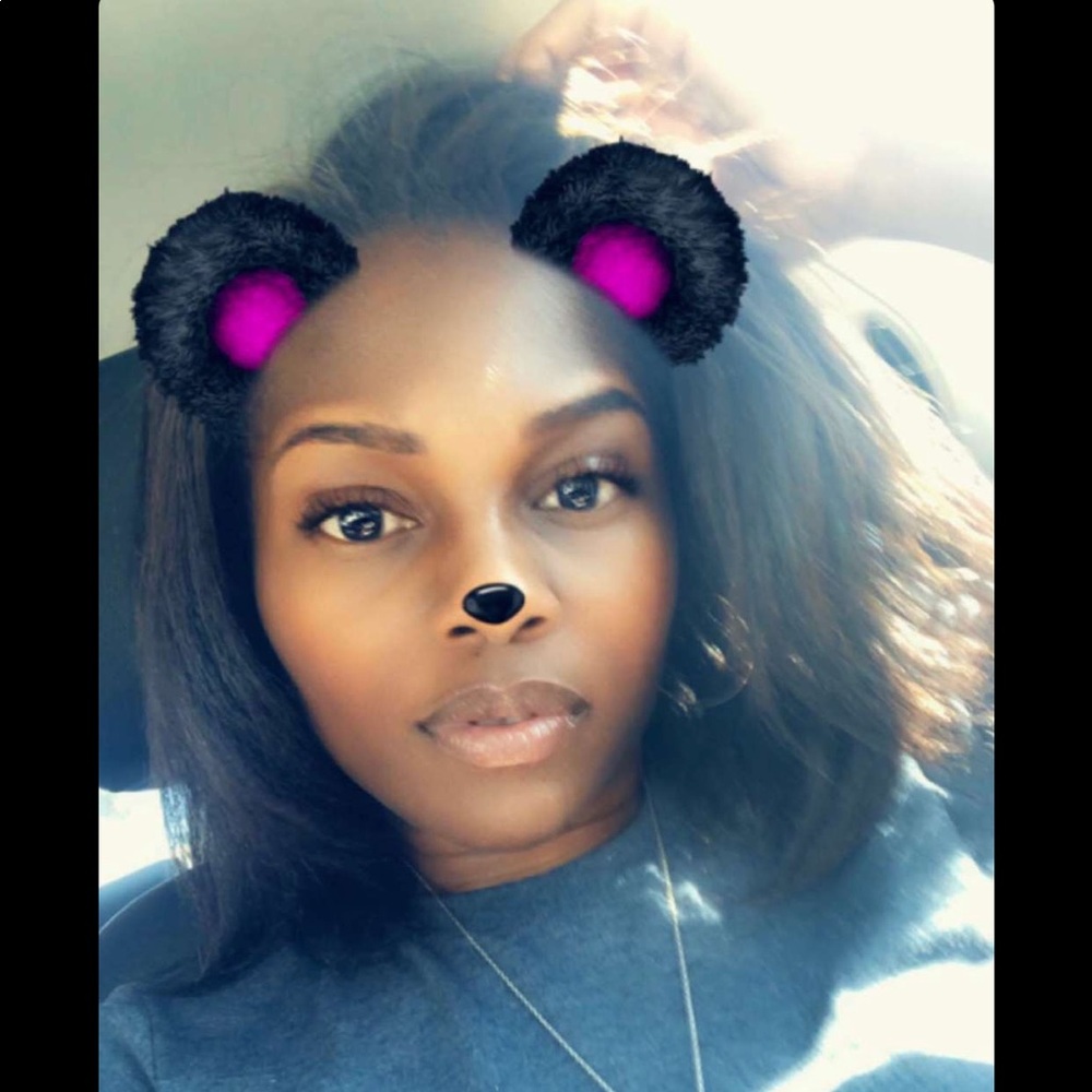 Meet your Posher, Fenisha